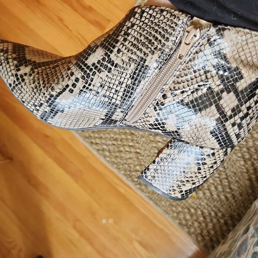 Python booties - Picture 3 of 10